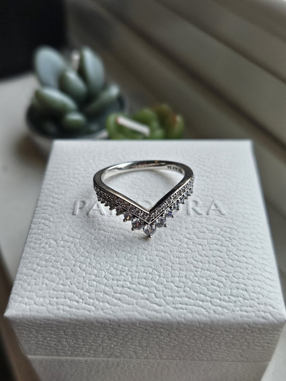 Pandora "Princess Wishbone" Ring